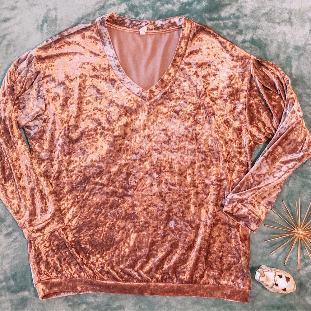 ✨Beautiful Suede blouse✨